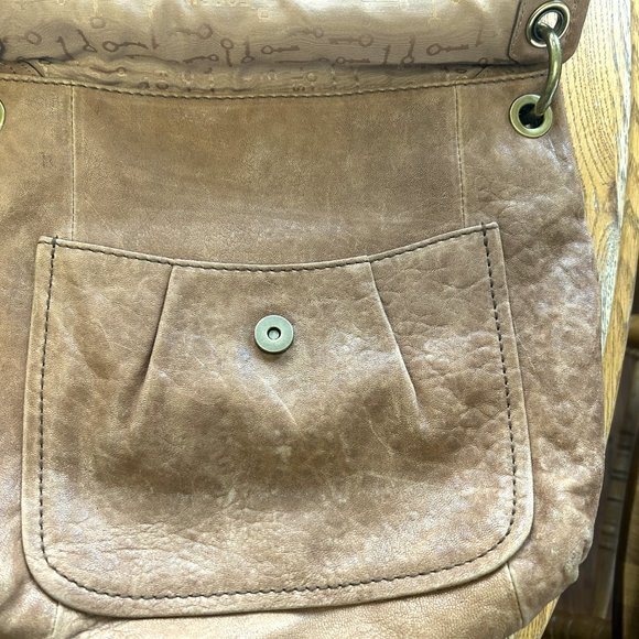 Fossil  Distressed Leather Bag - Picture 5 of 7